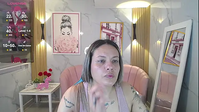 Jade Jones a online show from December 17, 3:34 am