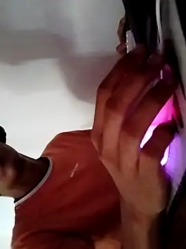 Snapshot of kjohn20 chatting on November 14, 10:25 am kjohn20 online show from November 14, 10:25 am