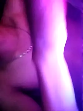 Snapshot of kjohn20 chatting on December 20, 6:15 pm kjohn20 online show from December 20, 6:15 pm