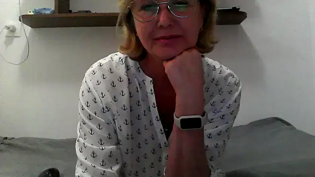 Snapshot of IrynaMolbertx chatting on September 26, 6:01 pm IrynaMolbertx online show from September 26, 6:01 pm