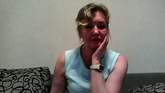 Snapshot of IrynaMolbertx chatting on October 14, 7:03 pm IrynaMolbertx online show from October 14, 7:03 pm