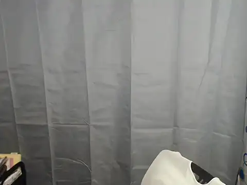 Snapshot of Soft_Angel8 chatting on March 23, 4:49 am Soft Angel8 online show from March 23, 4:49 am