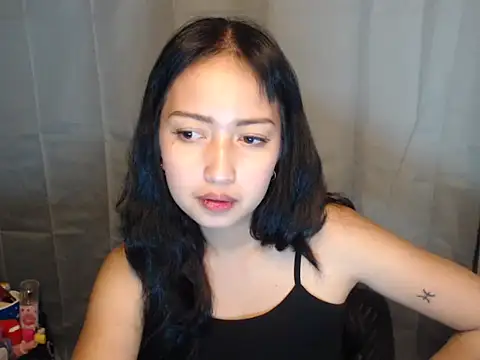 Snapshot of Soft_Angel8 chatting on April 12, 12:10 pm Soft Angel8 online show from April 12, 12:10 pm