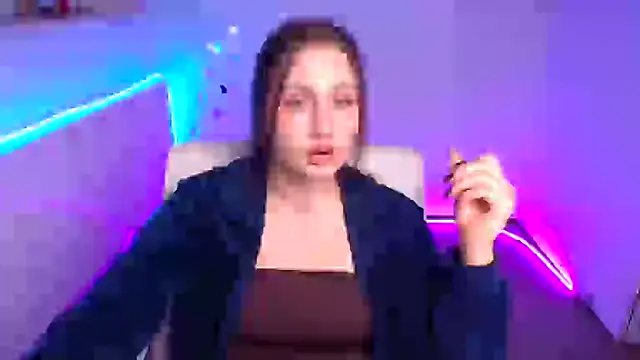 Snapshot of Stefanie_Sweet chatting on October 17, 11:35 am Stefanie Sweet online show from October 17, 11:35 am