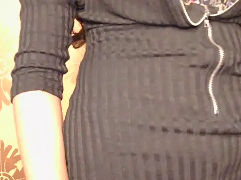 imaila18 online show from October 2, 4:52 am