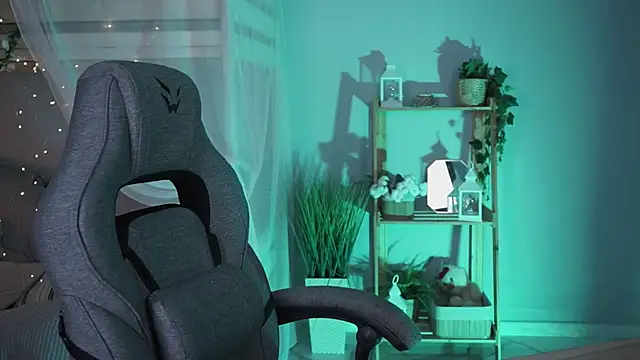 BethanyCloud online show from December 16, 5:23 am