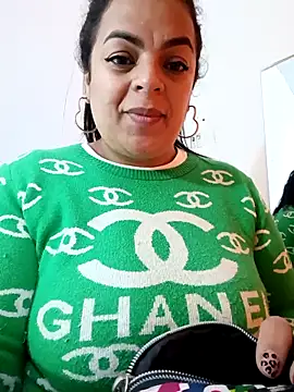 Mia-Glow online show from September 12, 2:06 pm