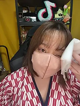 Snapshot of 0kanna0 chatting on September 28, 5:18 pm 0kanna0 online show from September 28, 5:18 pm