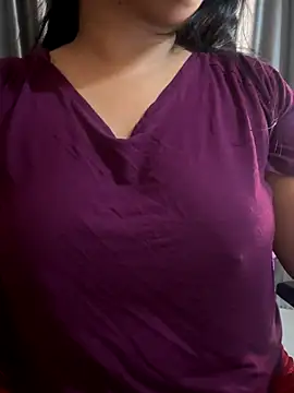 Maggi-is-back online show from November 14, 2:54 am