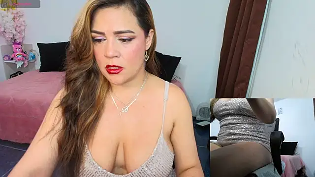 Paulina-Becerraa online show from April 2, 5:05 am