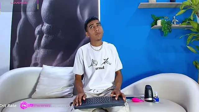 ender h0t online show from September 25, 2:10 pm