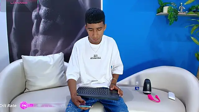 ender h0t online show from September 27, 2:11 pm