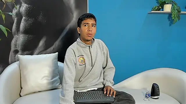 ender h0t online show from January 15, 1:37 pm