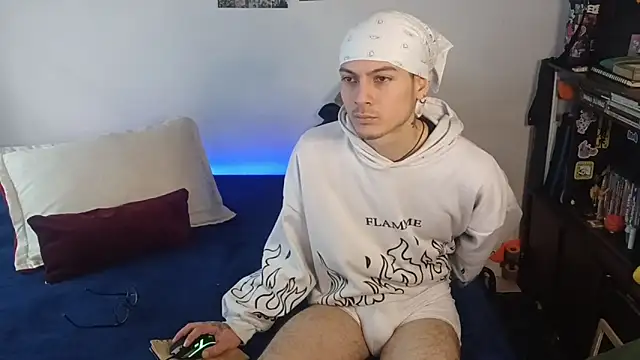 Dioniso guy8 online show from October 9, 4:27 pm