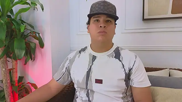 Naim Bennetsex online show from April 17, 6:22 pm