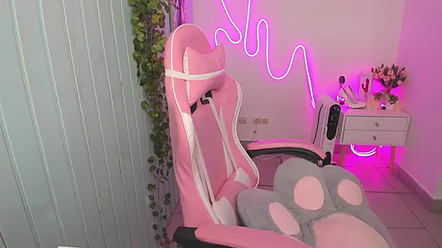 Elieiza xo online show from November 26, 9:21 am