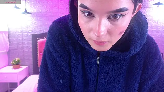 Natalie loffreda online show from January 12, 3:34 am