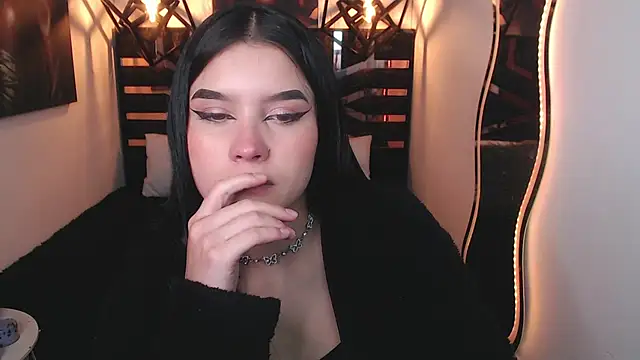 Natalie loffreda online show from April 11, 8:02 pm