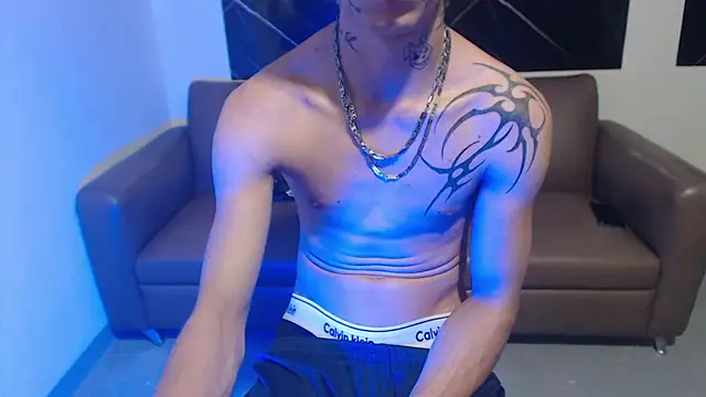 Dan jonson15 online show from September 12, 11:15 pm