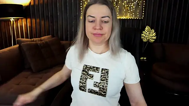 Anna Snows online show from March 21, 5:16 pm