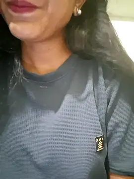 Snapshot of Telugu___Sexygirl___Naidu chatting on April 21, 4:41 am Telugu Sexygirl Naidu online show from April 21, 4:41 am