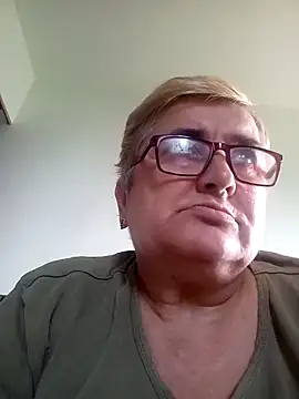 Snapshot of Sonya51561 chatting on September 17, 1:02 pm Sonya51561 online show from September 17, 1:02 pm