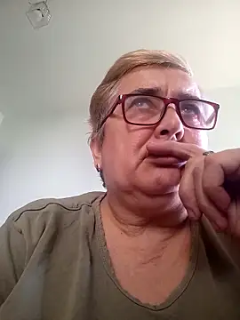 Snapshot of Sonya51561 chatting on September 18, 2:08 pm Sonya51561 online show from September 18, 2:08 pm