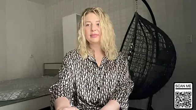 Blondie xoxoxo online show from May 26, 11:39 am