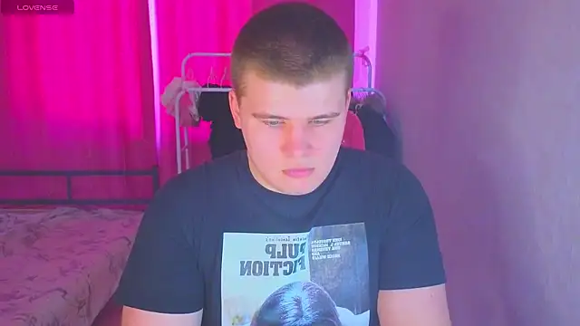 kittenmurr online show from February 21, 8:15 am