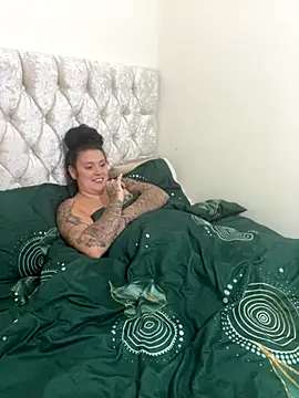 Snapshot of Charsworld chatting on November 21, 9:30 am Charsworld online show from November 21, 9:30 am