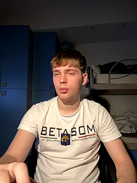 Snapshot of Fappatore_Nato05 chatting on October 11, 1:09 pm Fappatore Nato05 online show from October 11, 1:09 pm