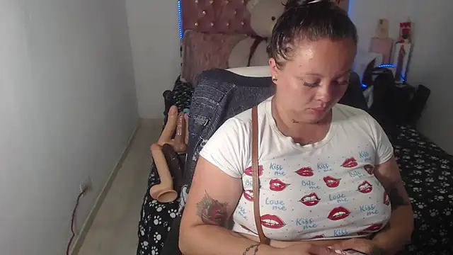 patty squirt  online show from October 20, 2:45 am