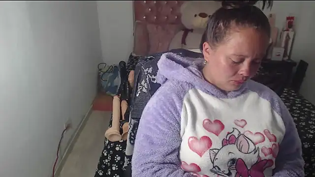 patty squirt  online show from November 15, 3:04 am