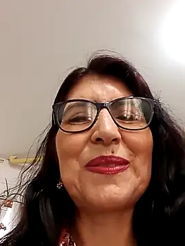 swity foster online show from December 14, 2:00 pm