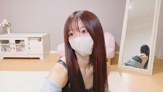 Yuna-ch online show from October 21, 12:50 pm