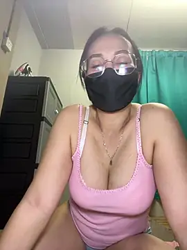 melyiaaa online show from March 27, 3:01 pm