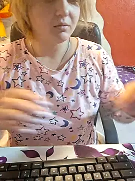 qSensi online show from November 27, 11:18 pm