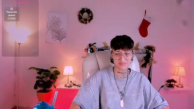 Luci Rose online show from December 4, 3:38 am