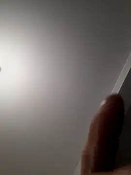 lukeluke69 online show from February 28, 8:32 pm