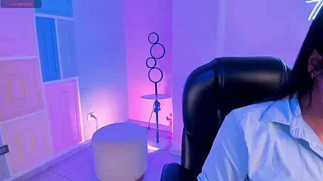 AyshelBrown online show from October 21, 3:40 am