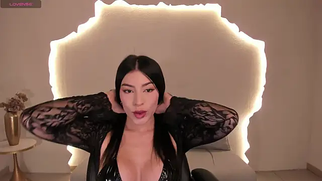 MaddisonTaylor1 online show from June 13, 7:45 pm