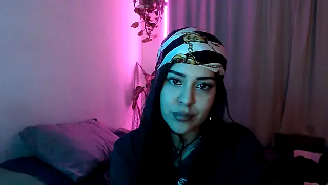 bluegoddessstoned online show from September 24, 8:06 am