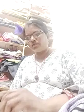 Snapshot of Bhavna_hot chatting on July 6, 3:03 pm Bhavna hot online show from July 6, 3:03 pm