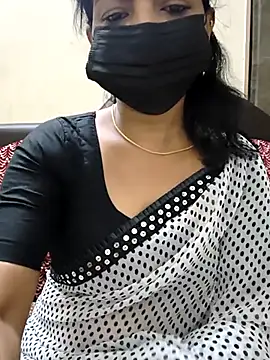 Snapshot of Rithya27 chatting on April 26, 6:16 pm Rithya27 online show from April 26, 6:16 pm
