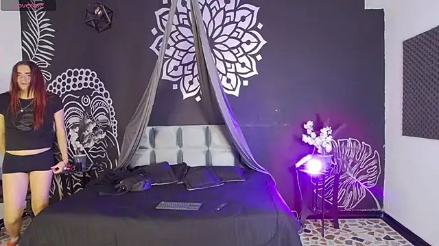 Snapshot of Maylu_Fox chatting on November 12, 12:27 pm Maylu Fox online show from November 12, 12:27 pm