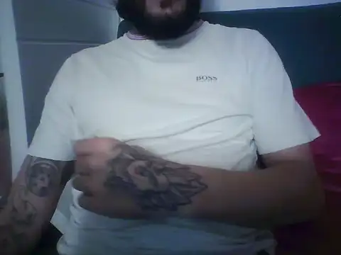 Snapshot of vegato_21 chatting on March 24, 11:10 pm vegato 21 online show from March 24, 11:10 pm