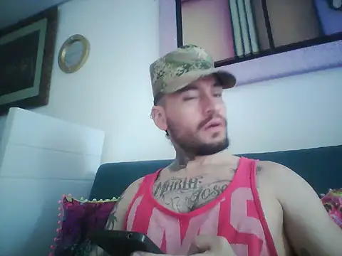 Snapshot of vegato_21 chatting on April 7, 3:45 pm vegato 21 online show from April 7, 3:45 pm