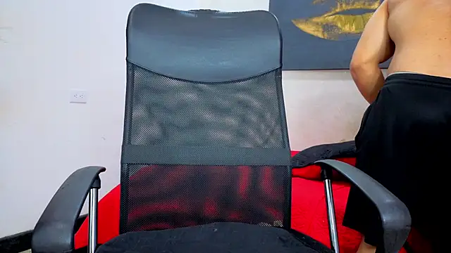 DylanGuss online show from September 17, 11:34 am