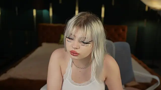 Yuki sun online show from September 25, 2:21 pm