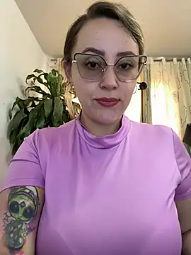 Snapshot of CurvyLust_x chatting on April 23, 1:46 pm CurvyLust x online show from April 23, 1:46 pm